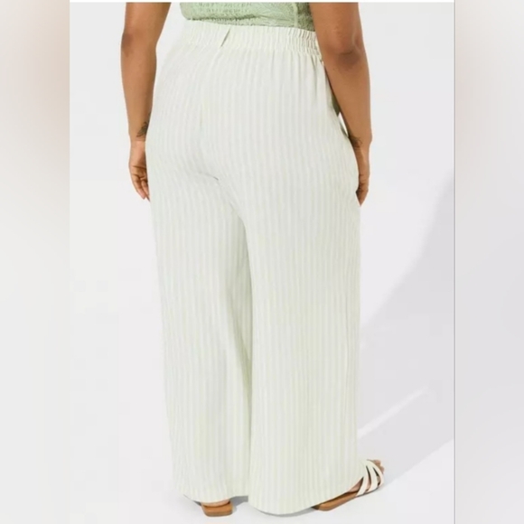 NWT Sz 2X / 20 TORRID Striped Wide Leg Pants | Elastic Waist | Summer Chic - Picture 3 of 6